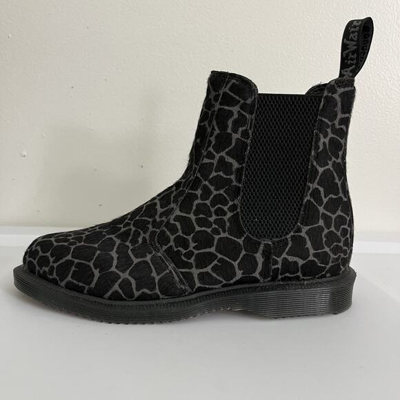 Dr Martens Flora Hair On Giraffe Chelsea Boot US 6, EU 37 Baddie Goth Black NEW - Picture 2 of 8